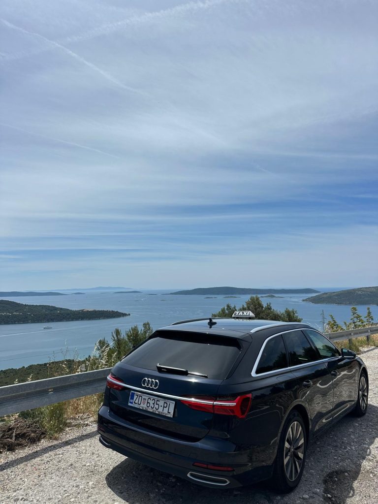 taxi biograd transfer to split airport